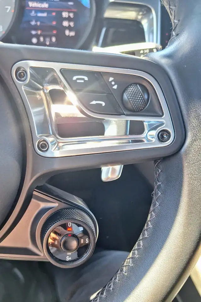 Porsche Macan снимка Porsche Macan