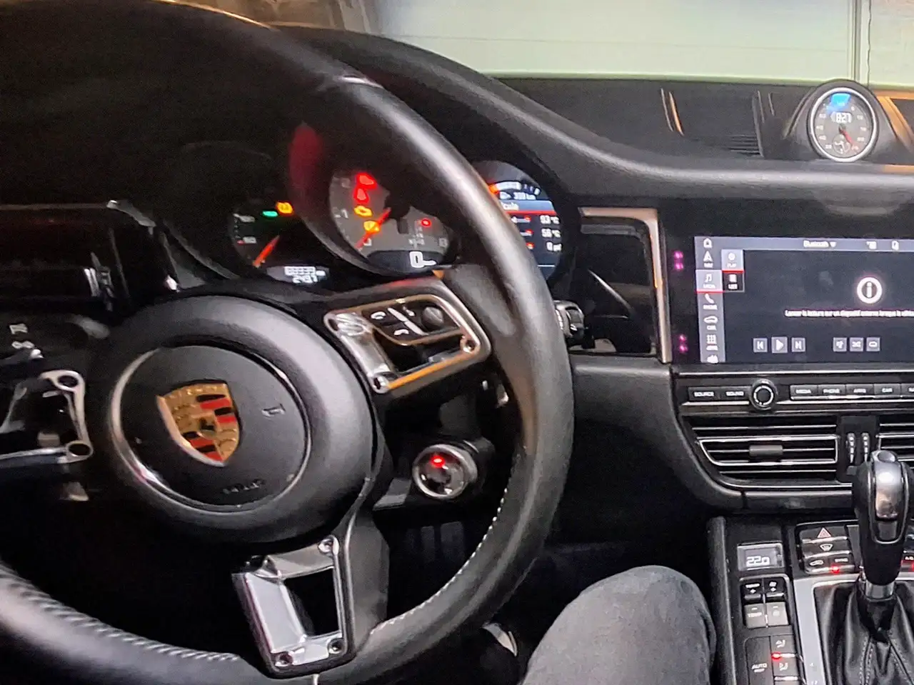 Porsche Macan снимка Porsche Macan
