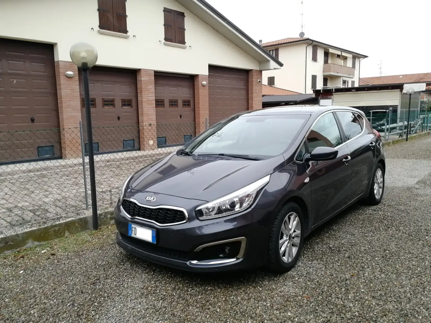 Kia Ceed / cee'd ceed II 2016 1.6 crdi Cool 110cv Grigio - 1