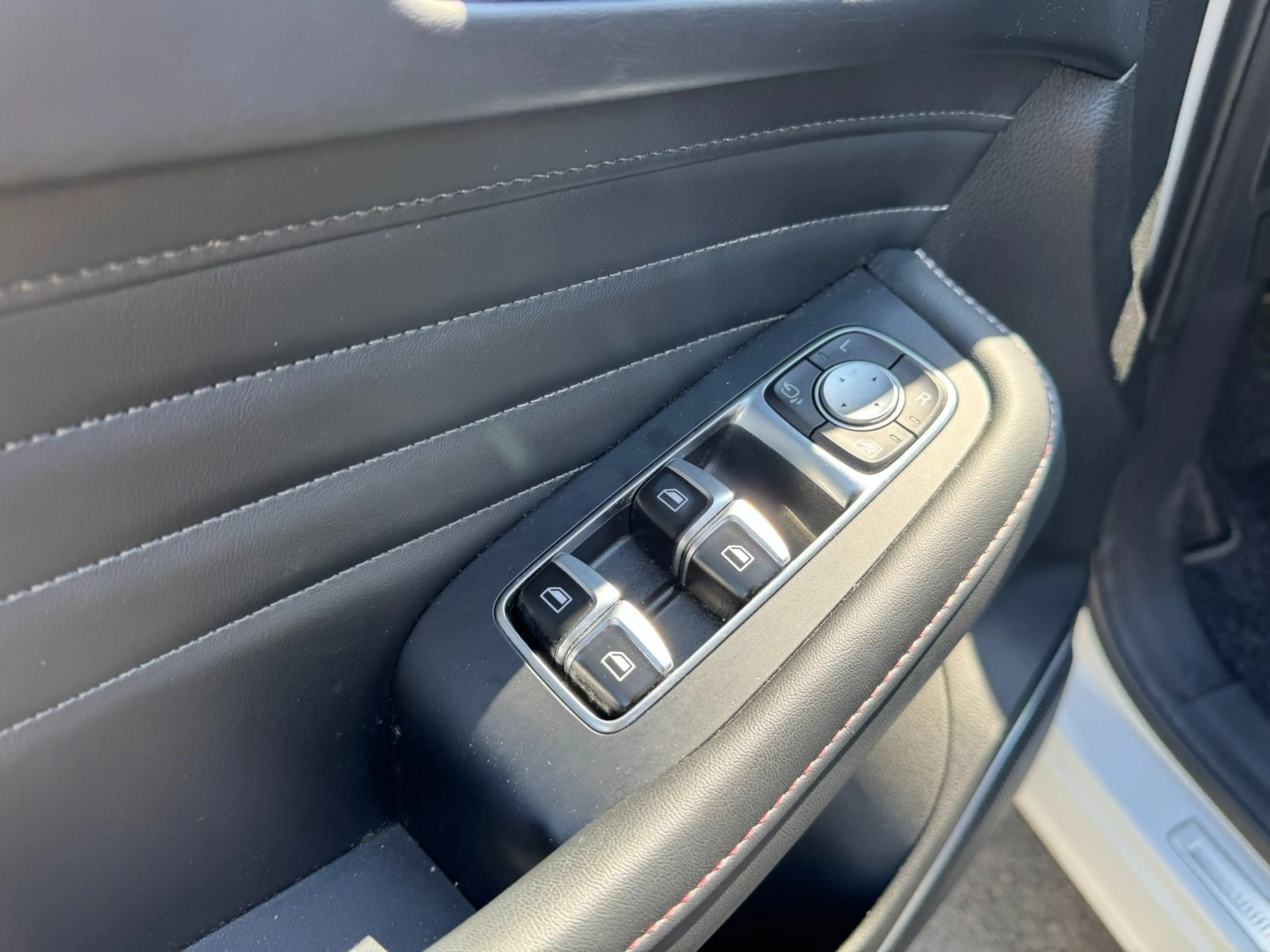 MG EHS PHEV Luxery FULL OPTION — photo 15