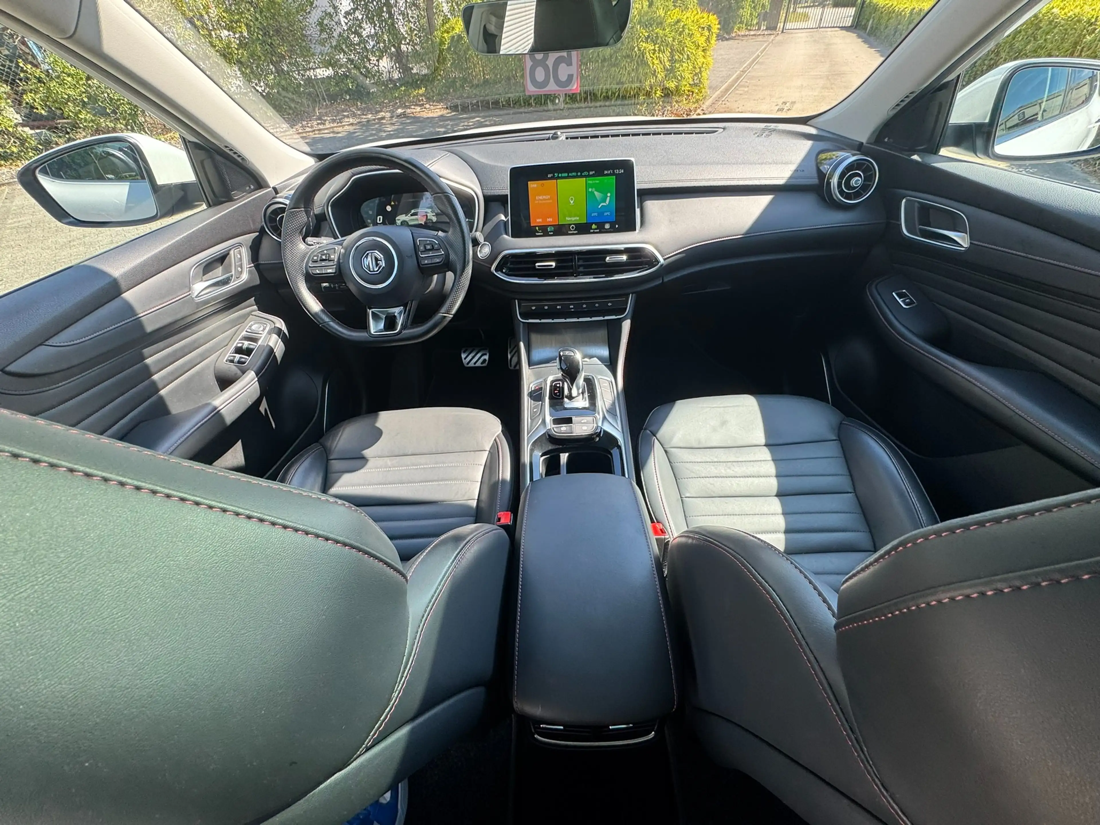 MG EHS PHEV Luxery FULL OPTION — photo 12