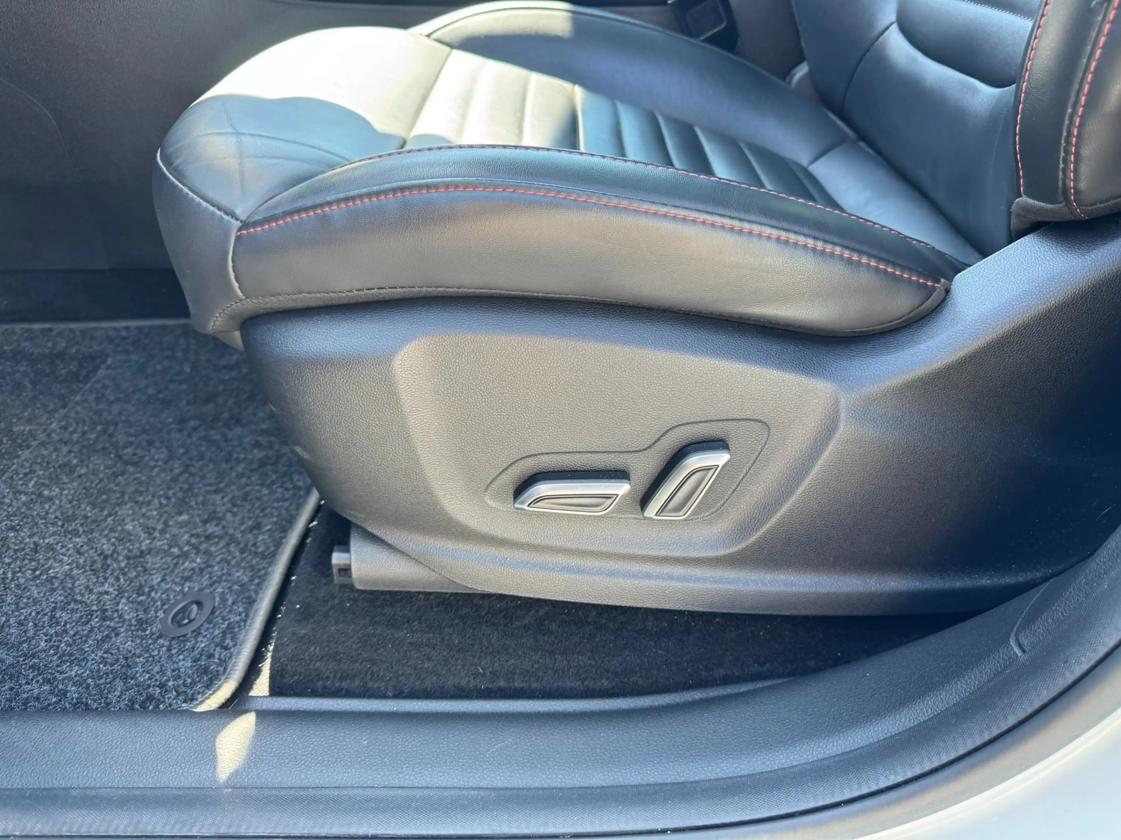 MG EHS PHEV Luxery FULL OPTION — photo 14