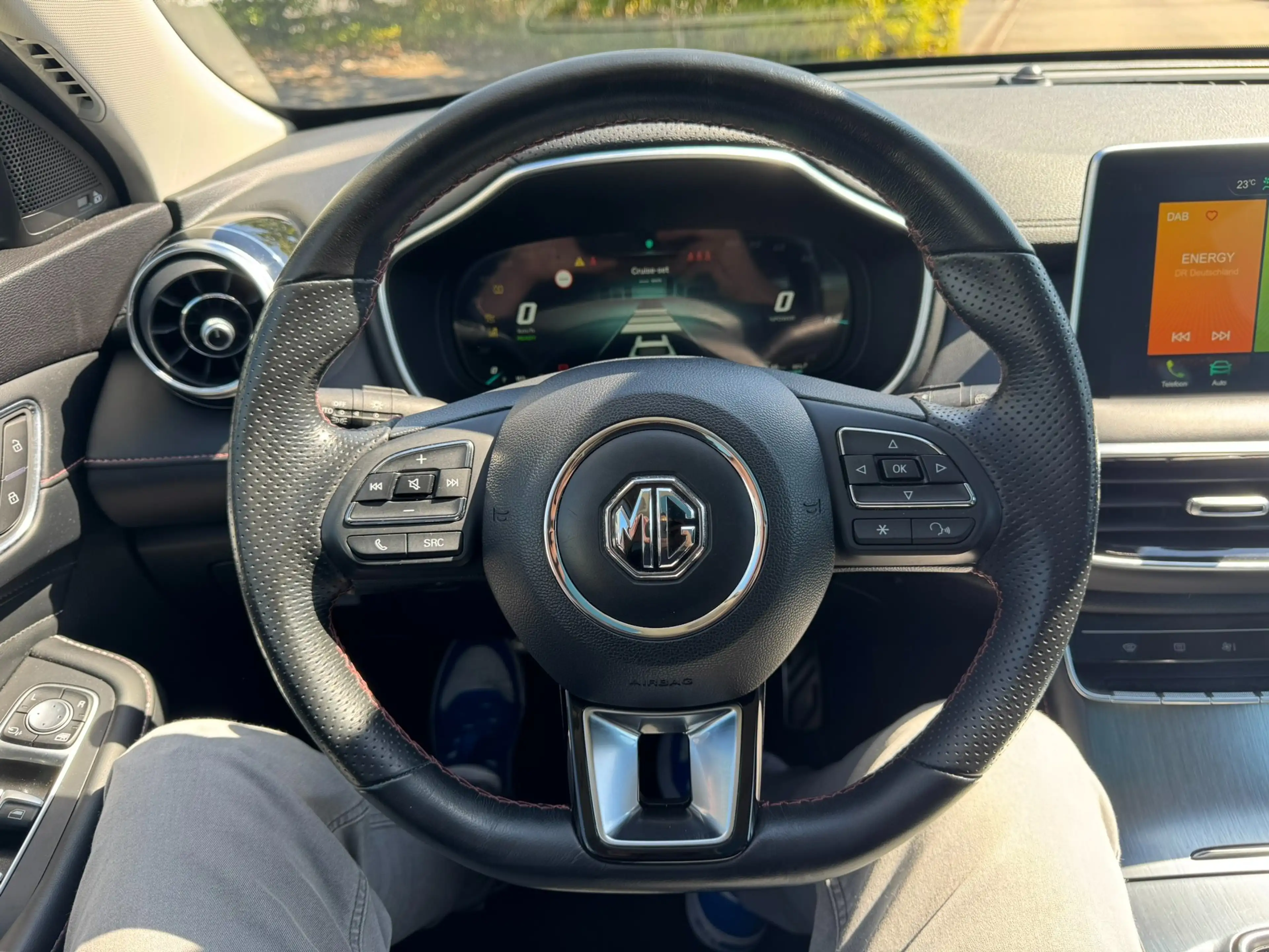 MG EHS PHEV Luxery FULL OPTION — photo 8