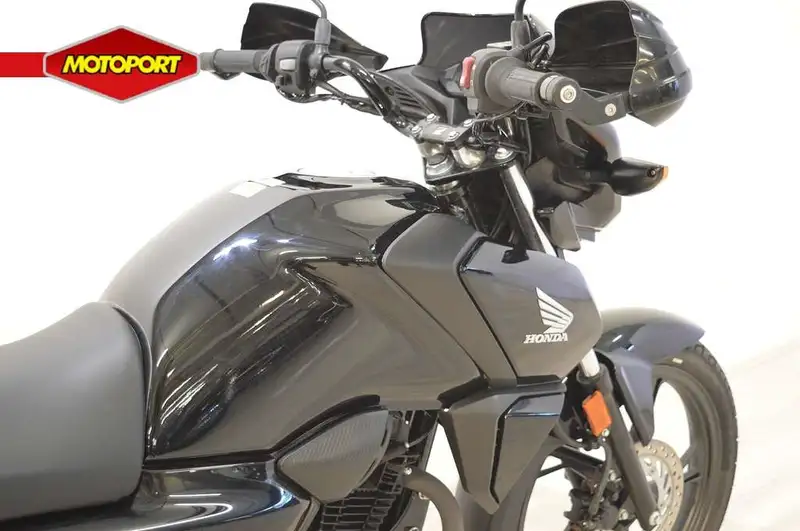 Honda CB 125 - foto 4