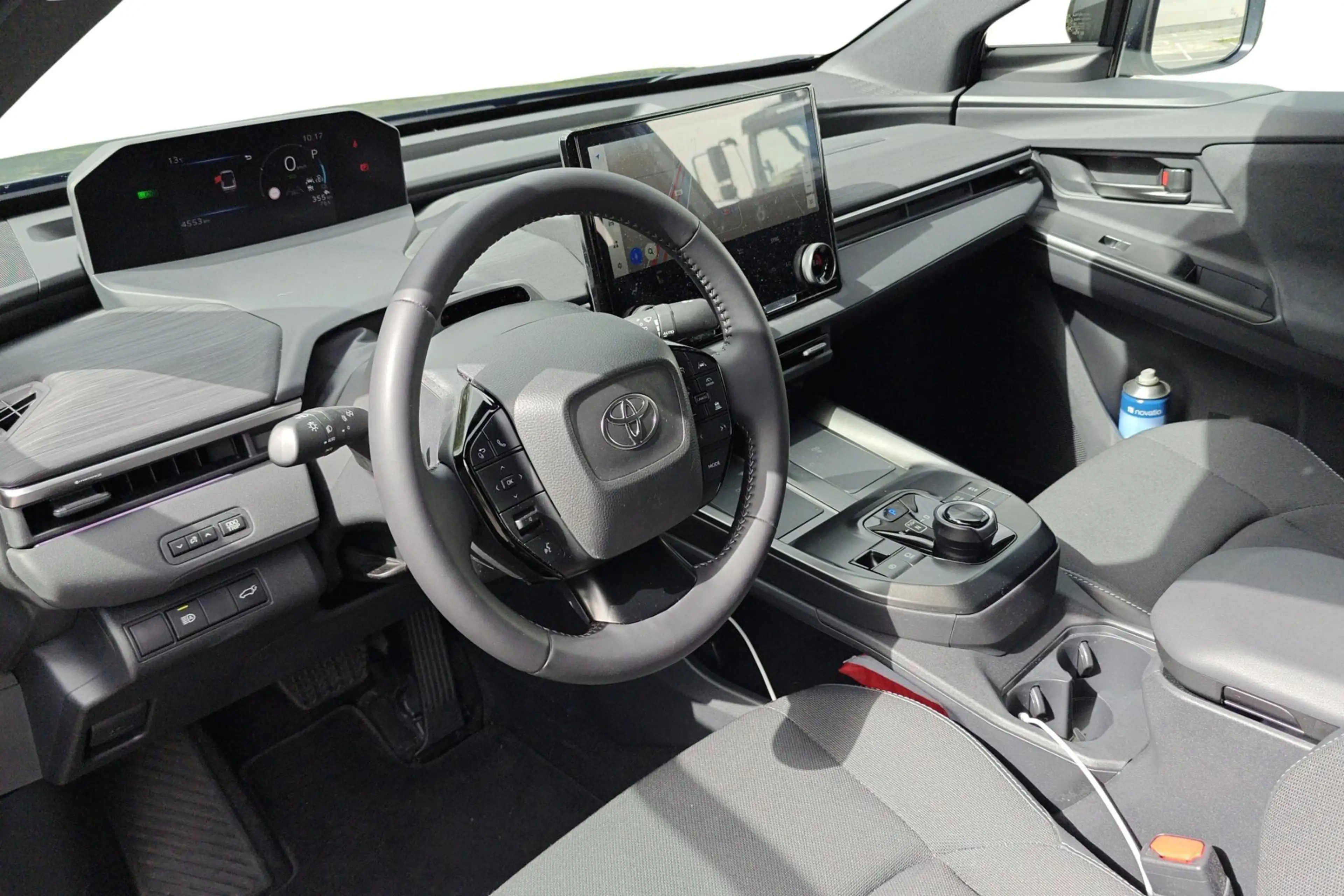 Toyota C-HR+ 77 kWh 2WD Business - DEMO — photo 10