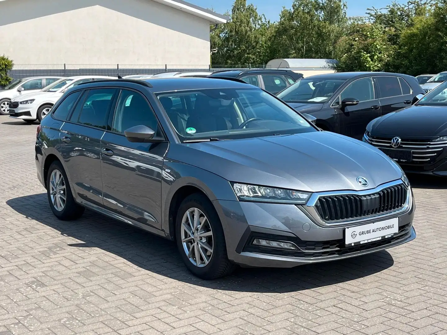 Skoda Octavia Skoda Octavia Combi Ambition 1.5TSI 110KW Grau - 1