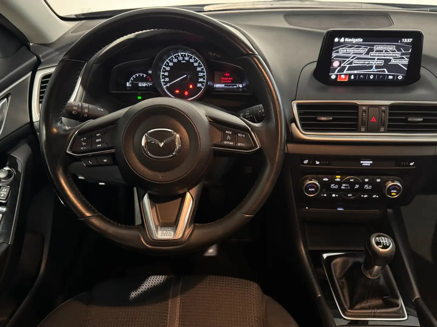 Mazda 3 2.0 SkyActiv-G 120 TS+ /Clima/Cruise/PDC/LED/NAVI/ Grijs - 2