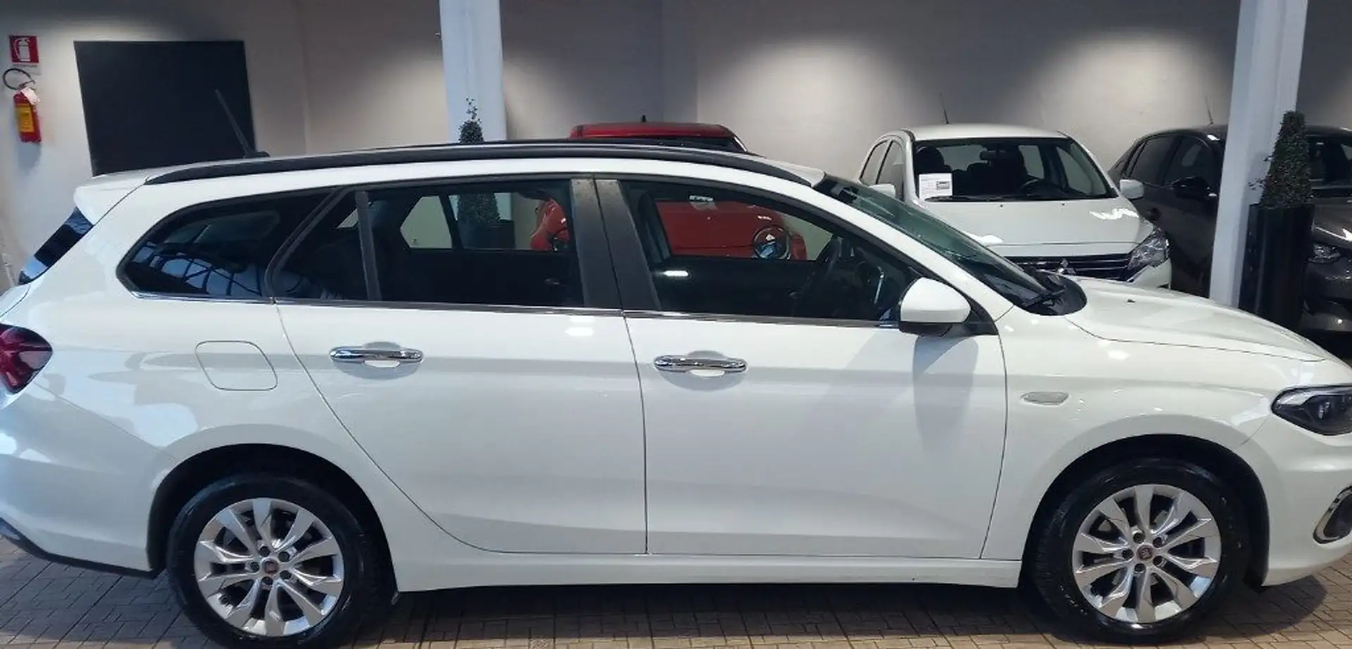 Fiat Tipo 1.6 Mjt S&S SW Business Bianco - 2