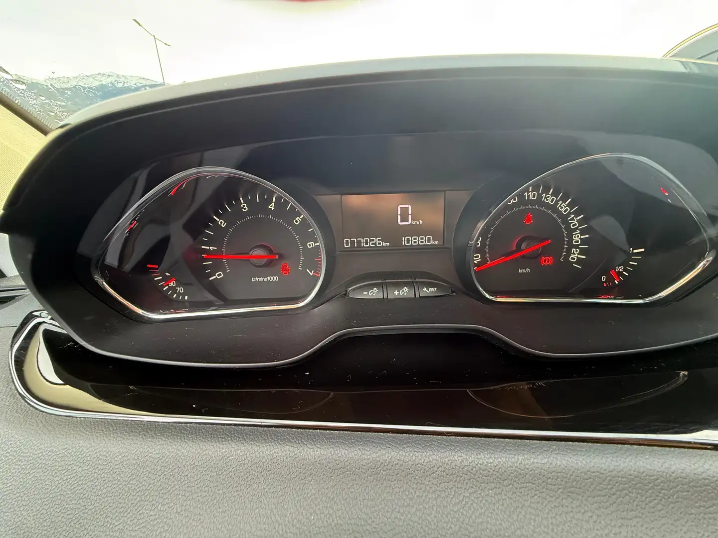 Peugeot 208 Active 1,2 VTi 82 - 2