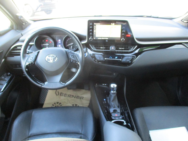 Toyota C-HR 2.0 C-UORE Launch Edition ACC+LED+Navi+SHZ — photo 12