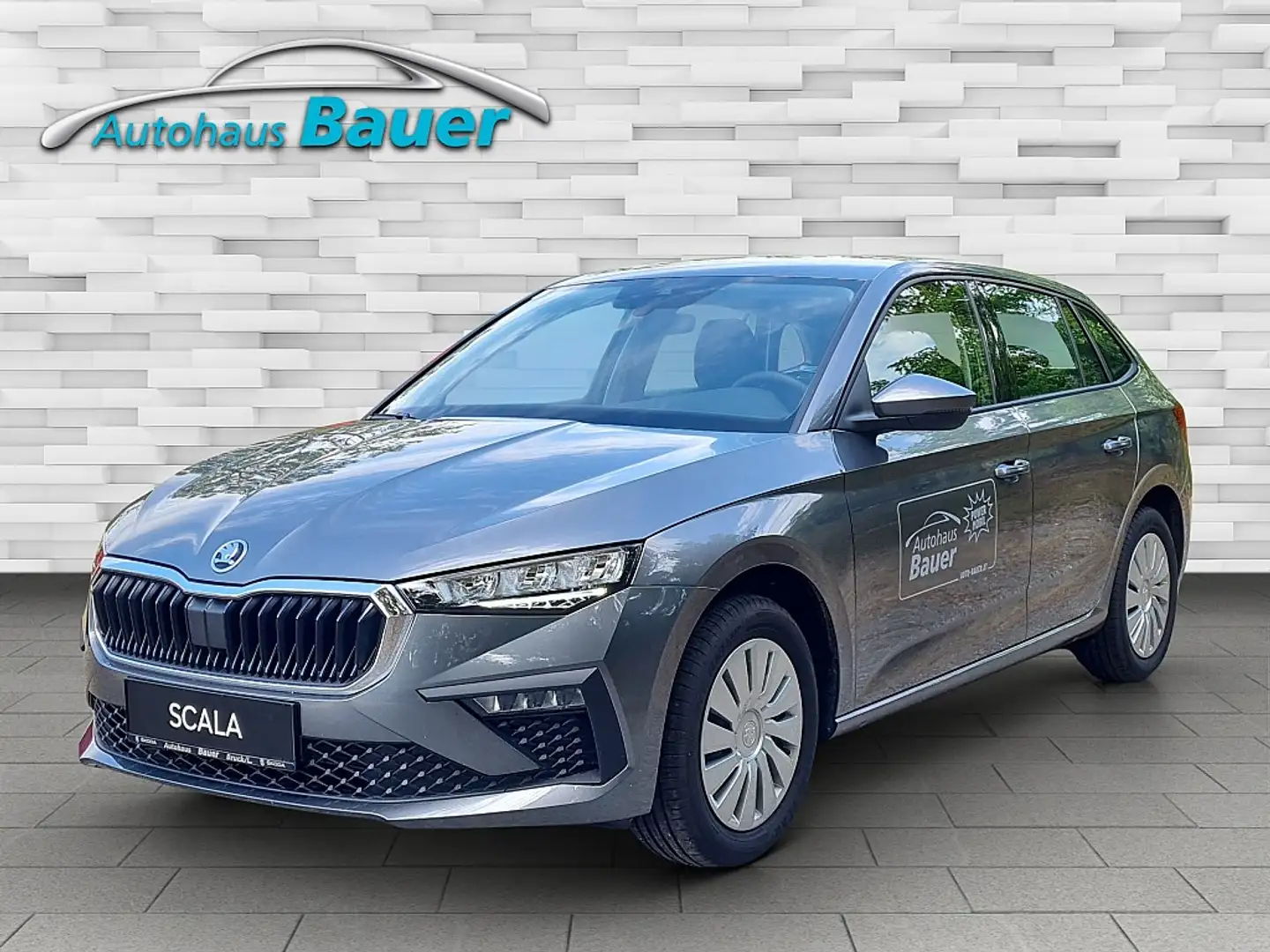 Skoda Scala 1,0 TSI Essence Grau - 1