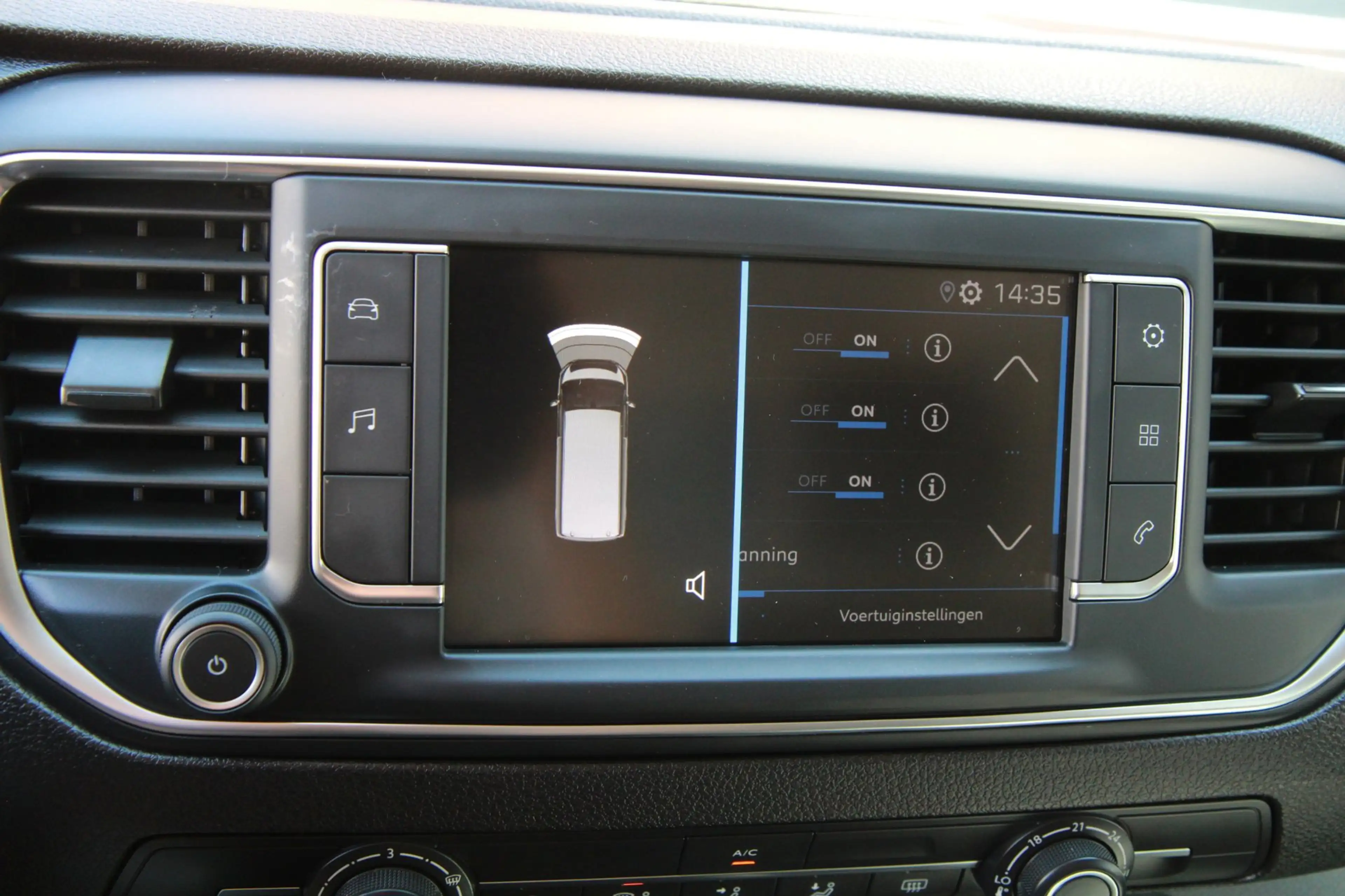 Peugeot Expert 2.0 BlueHDI 120PK Standard Pro / App connect / Cru — photo 24