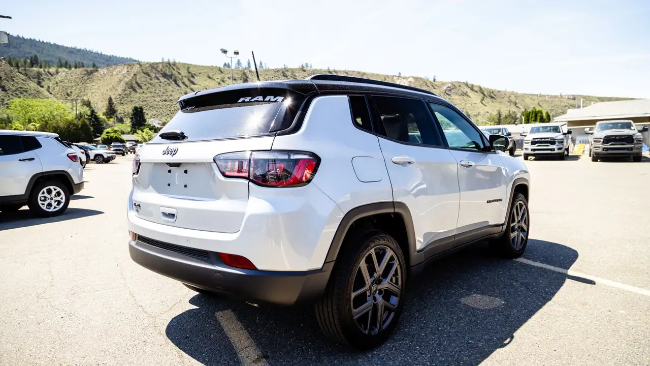 Jeep Compass снимка Jeep Compass