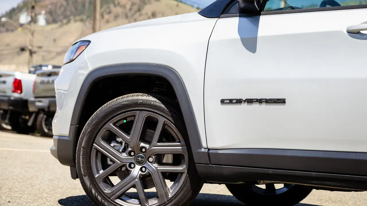 Jeep Compass снимка Jeep Compass