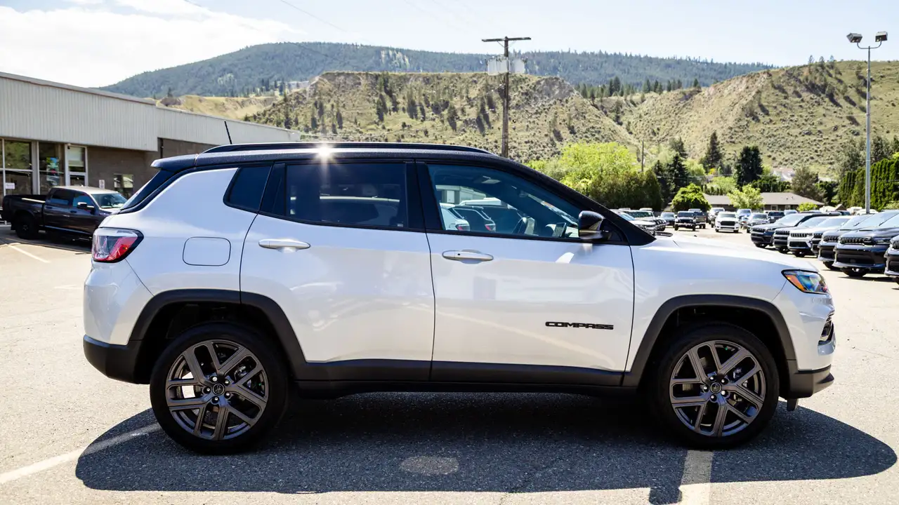 Jeep Compass снимка Jeep Compass