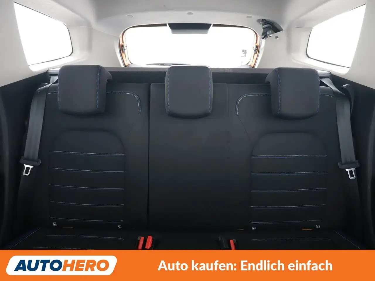 Dacia Duster 1.5 Blue dCi Celebration 4WD, миниатюра 15