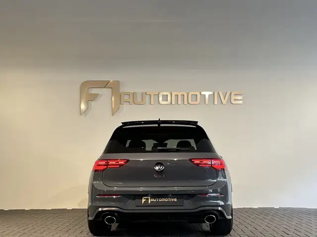 Volkswagen Golf view 5