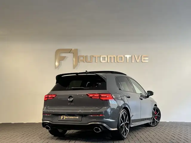 Volkswagen Golf view 6