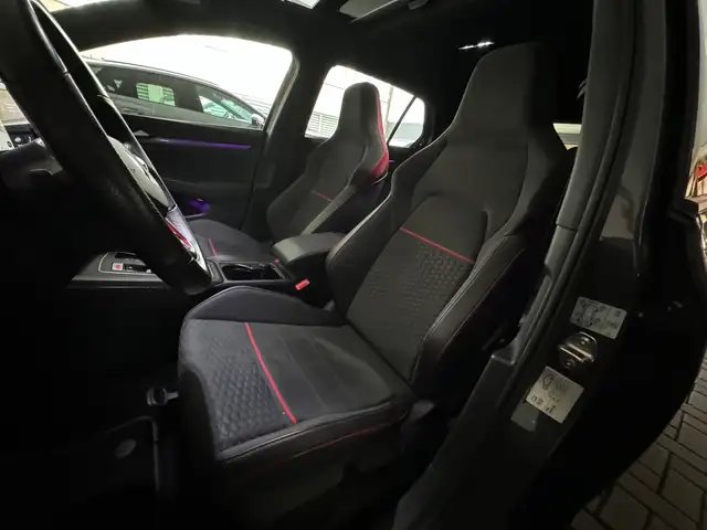 Volkswagen Golf view 10