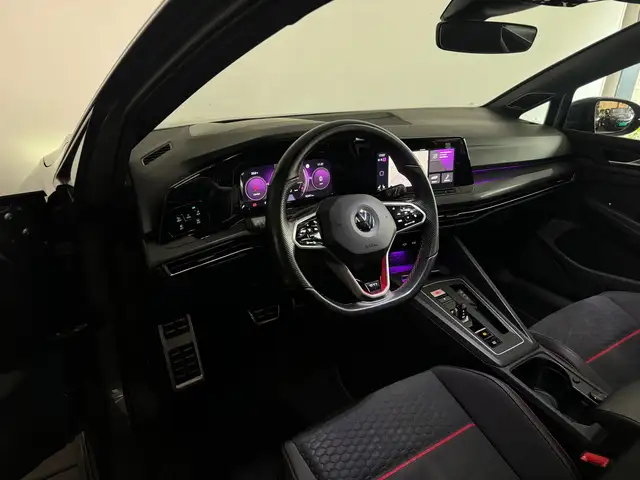 Volkswagen Golf view 9