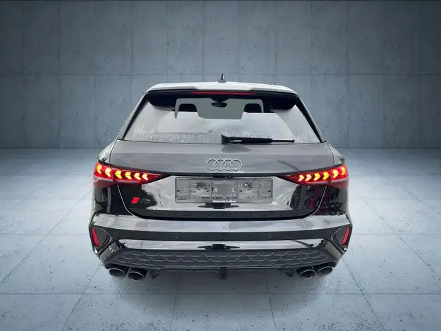 Audi S3 view 4