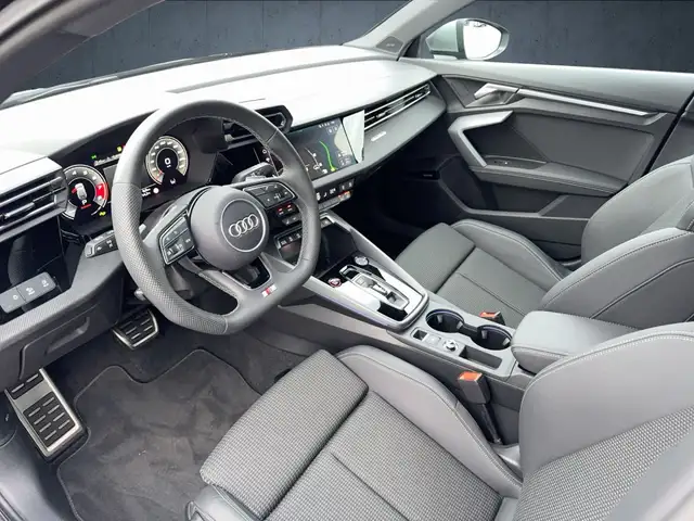 Audi S3 view 9