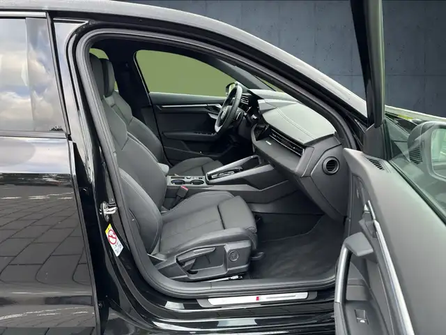 Audi S3 view 15
