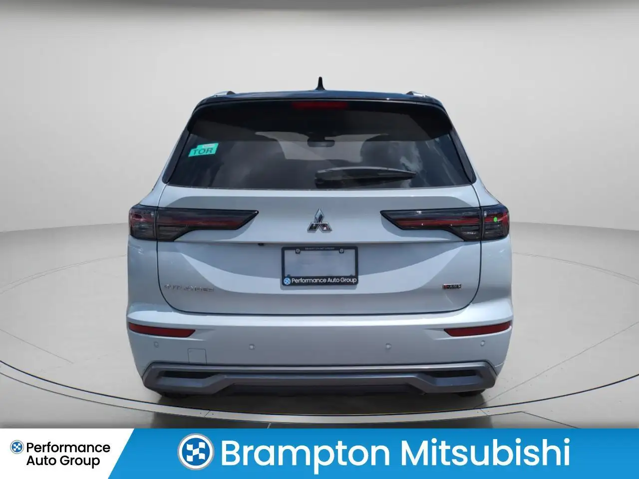 Mitsubishi Outlander снимка Mitsubishi Outlander