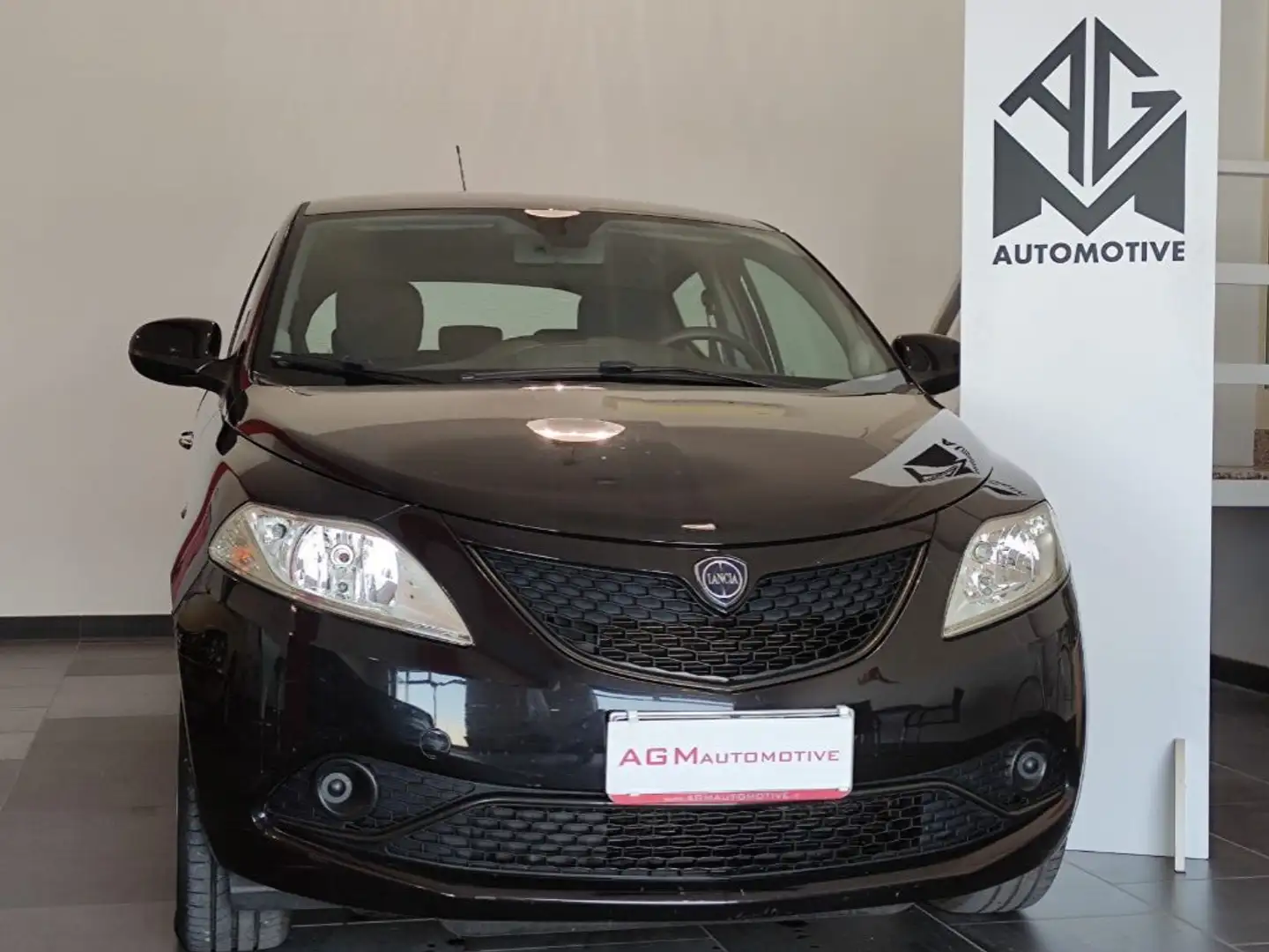 Lancia Ypsilon 1.2 69 CV 5 porte S&S Gold Noir - 1