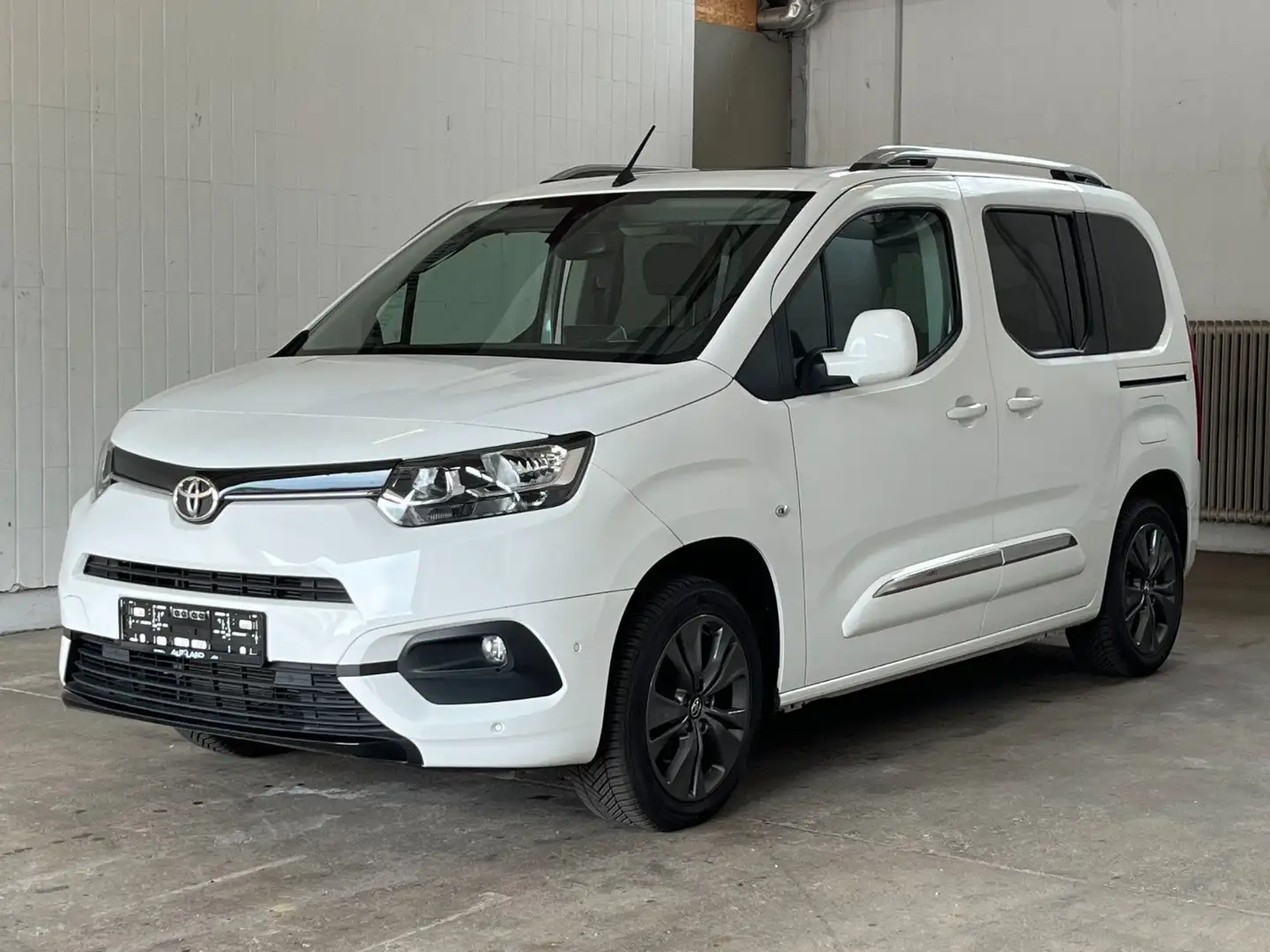 Toyota Proace City Verso L1 Executive*HuD*Kamera*Pano* Weiß - 1