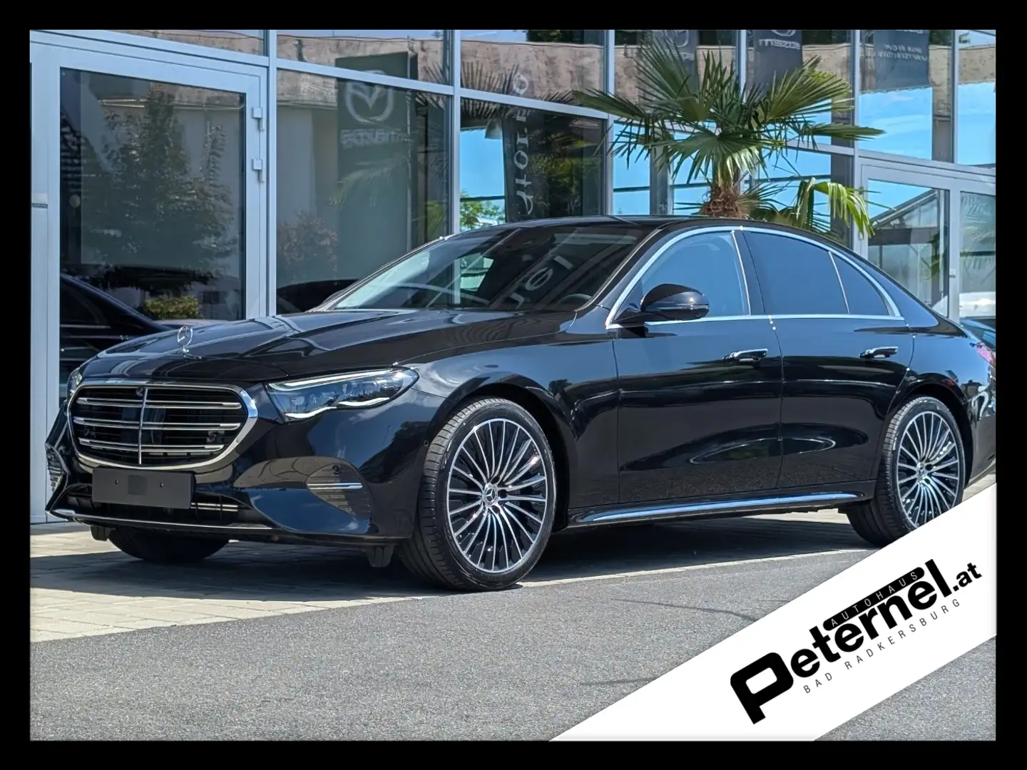 Mercedes-Benz E 220 d 4MATIC Limousine FAP Distr Navi MBUX Nero - 1