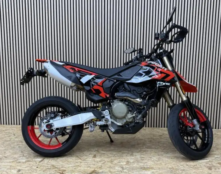 Ducati HYPERMOTARD 698 RVE - foto 2