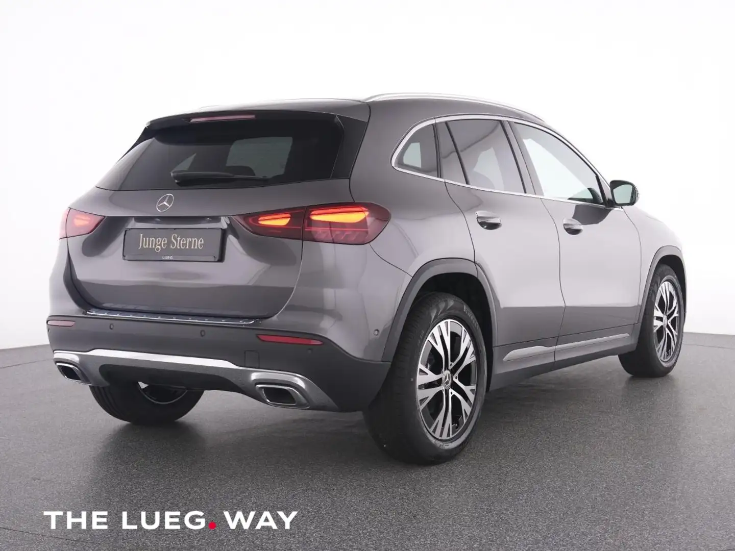 Mercedes-Benz GLA 200 Progressive+LED+360+Totw+PTS+EHeck+SpurA Grau - 2