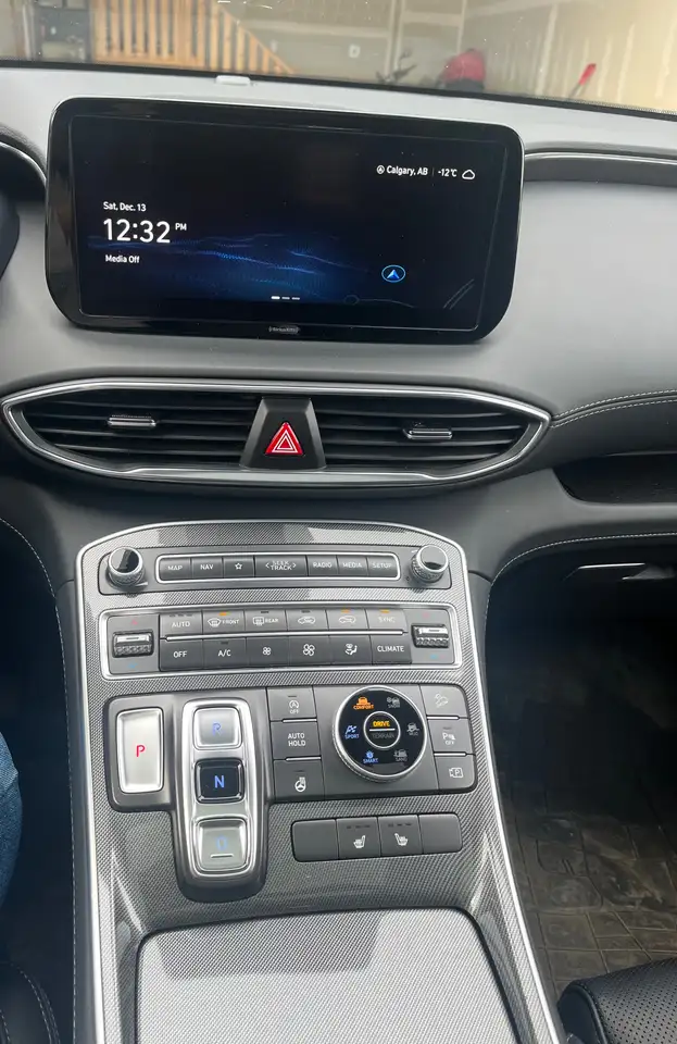 Hyundai SANTA FE снимка Hyundai SANTA FE