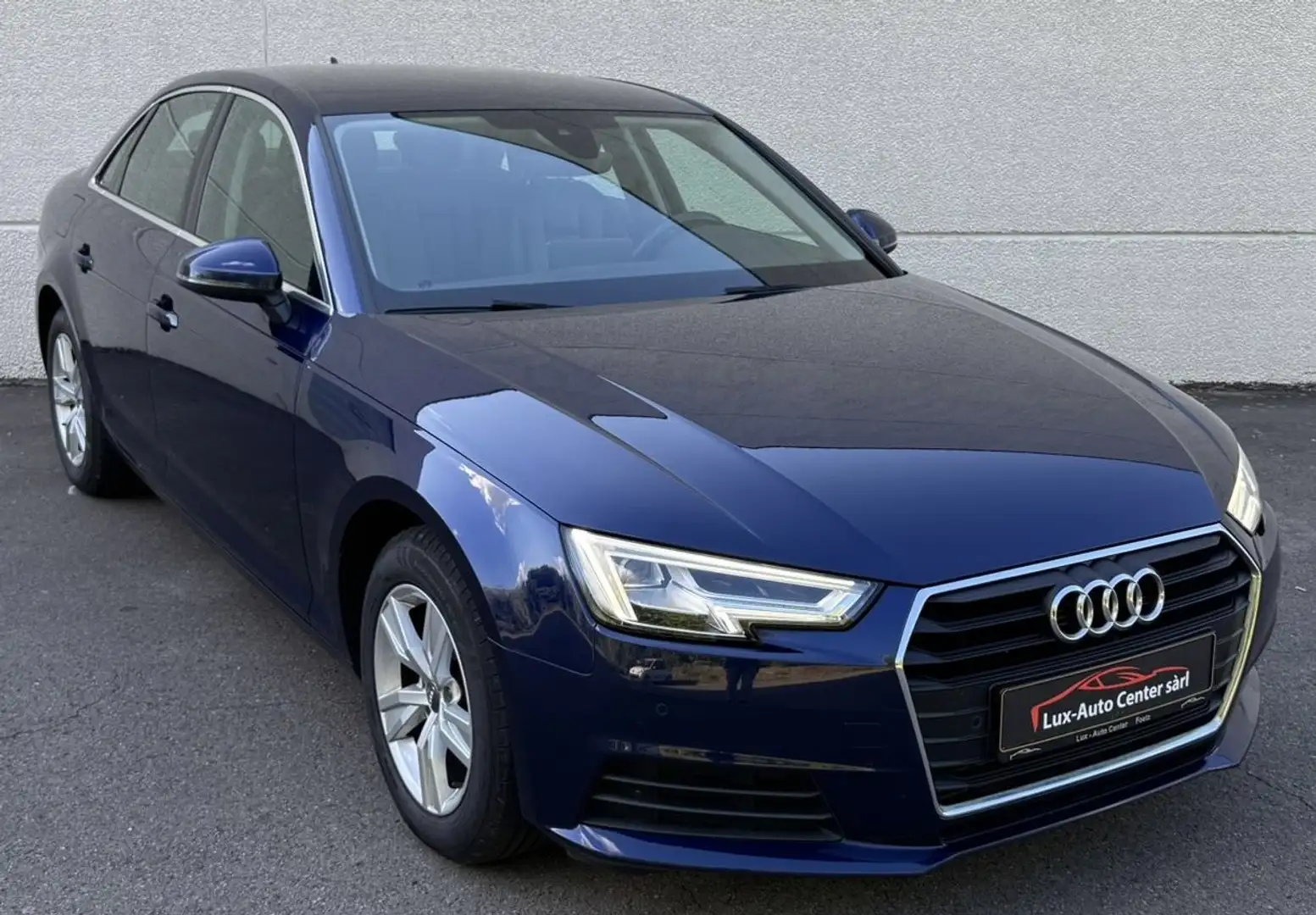 Audi A4 35 TFSI S tronic Bleu - 2