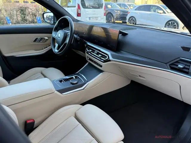 BMW 3 Series view 14
