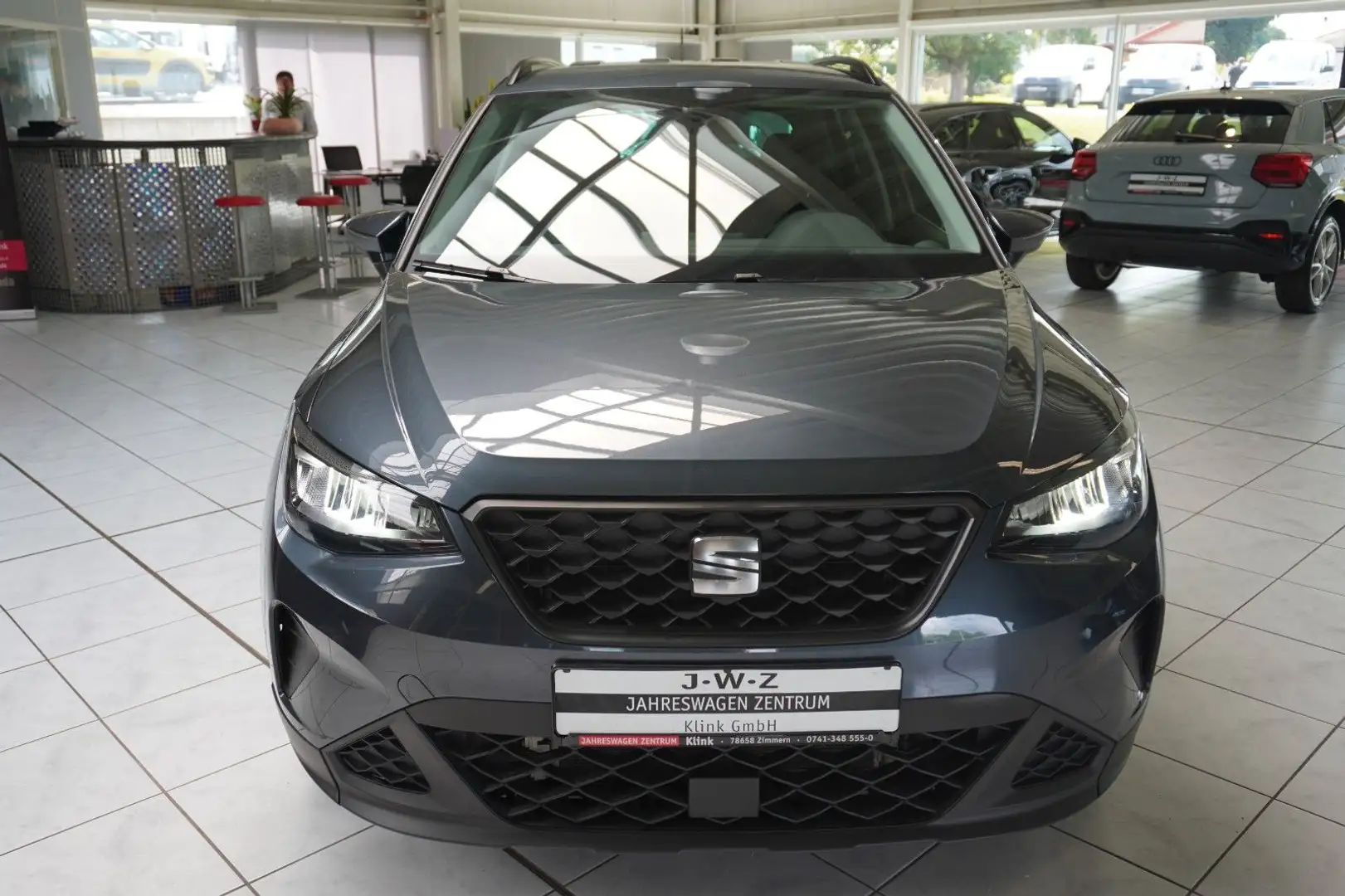 SEAT Arona Move 1.0 TSI DSG*LED*NAVI*ALU* Grijs - 2