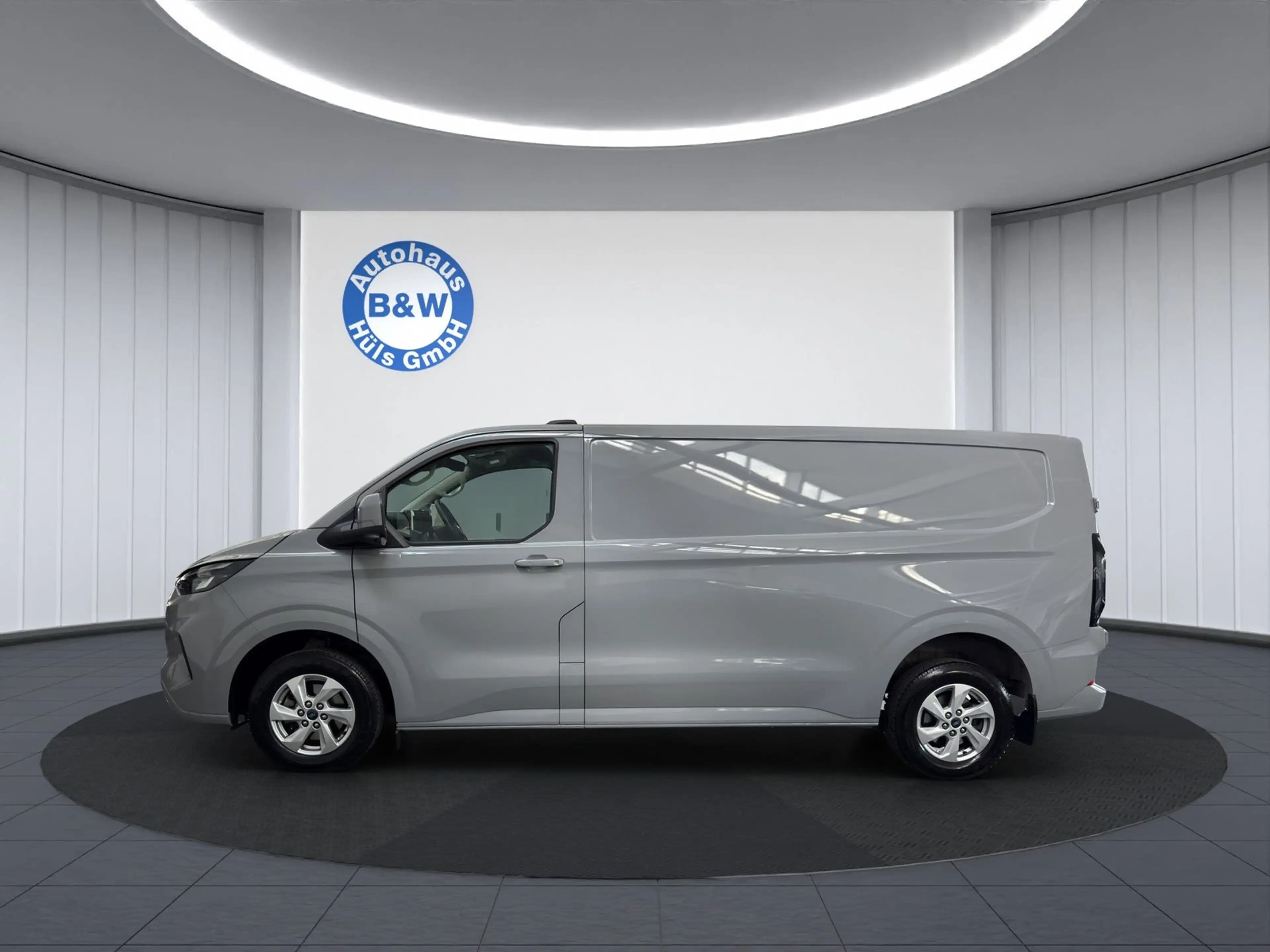 Ford Transit Custom 320 L2 Limited FWD*1.Ha*NAVI*SHZ* — photo 4