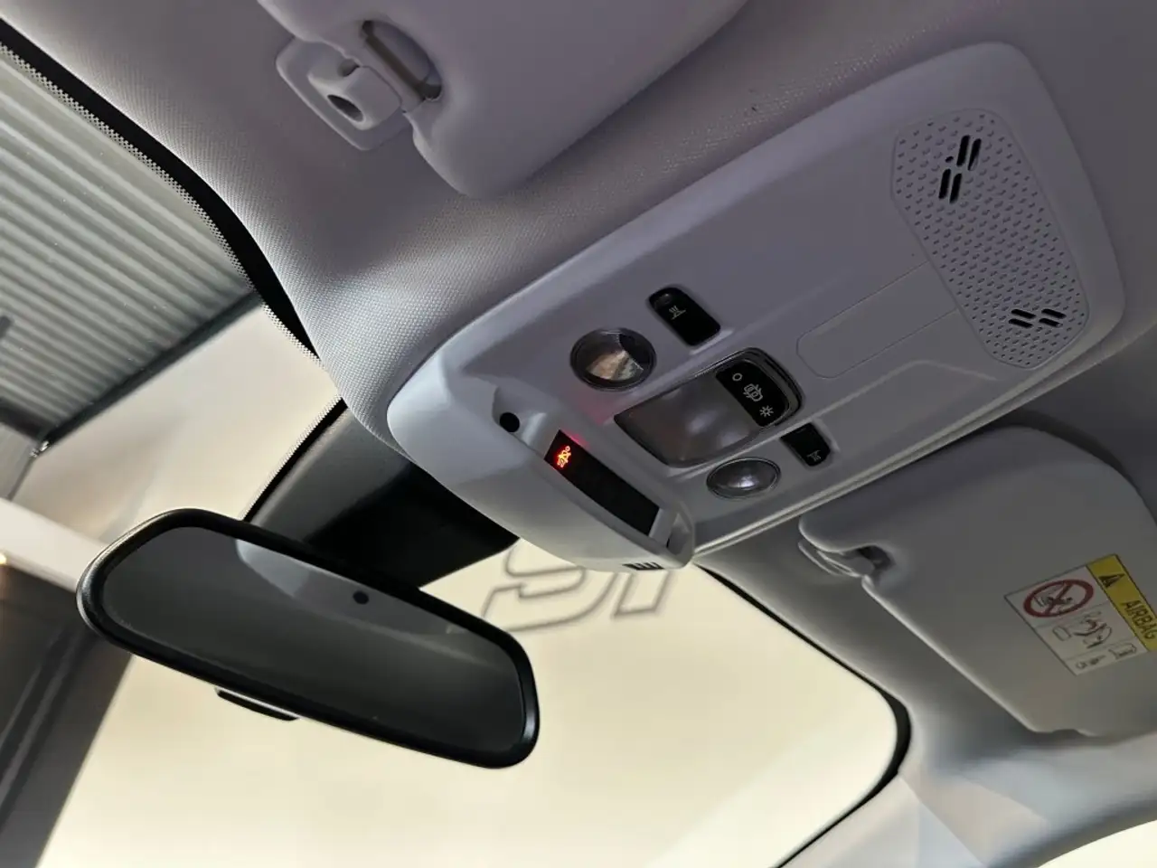 Peugeot 2008 1.2 PT ACTIVE PACK l CARPLAY l CRUISE l CLIMA l LM, миниатюра 22