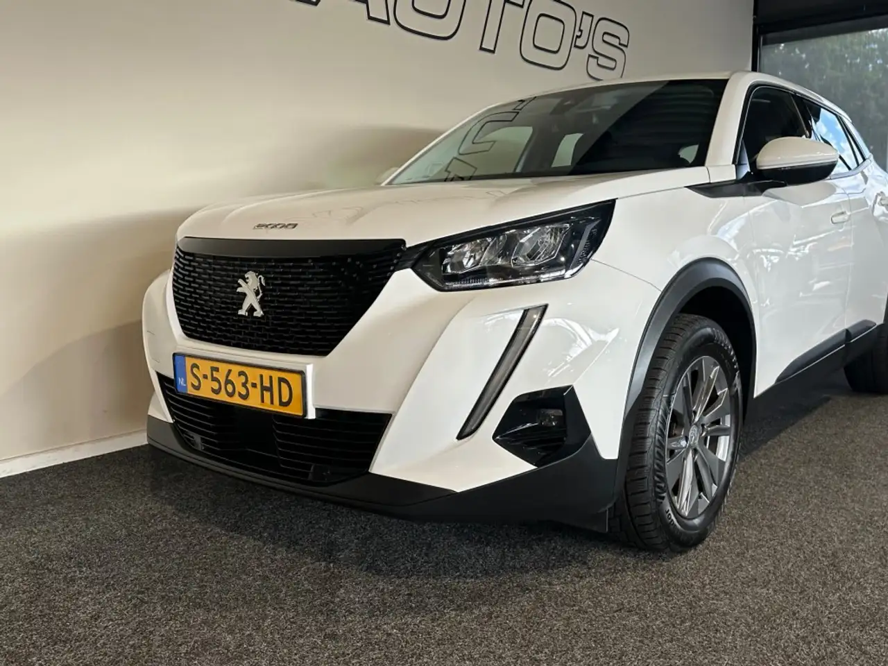 Peugeot 2008 1.2 PT ACTIVE PACK l CARPLAY l CRUISE l CLIMA l LM, миниатюра 7