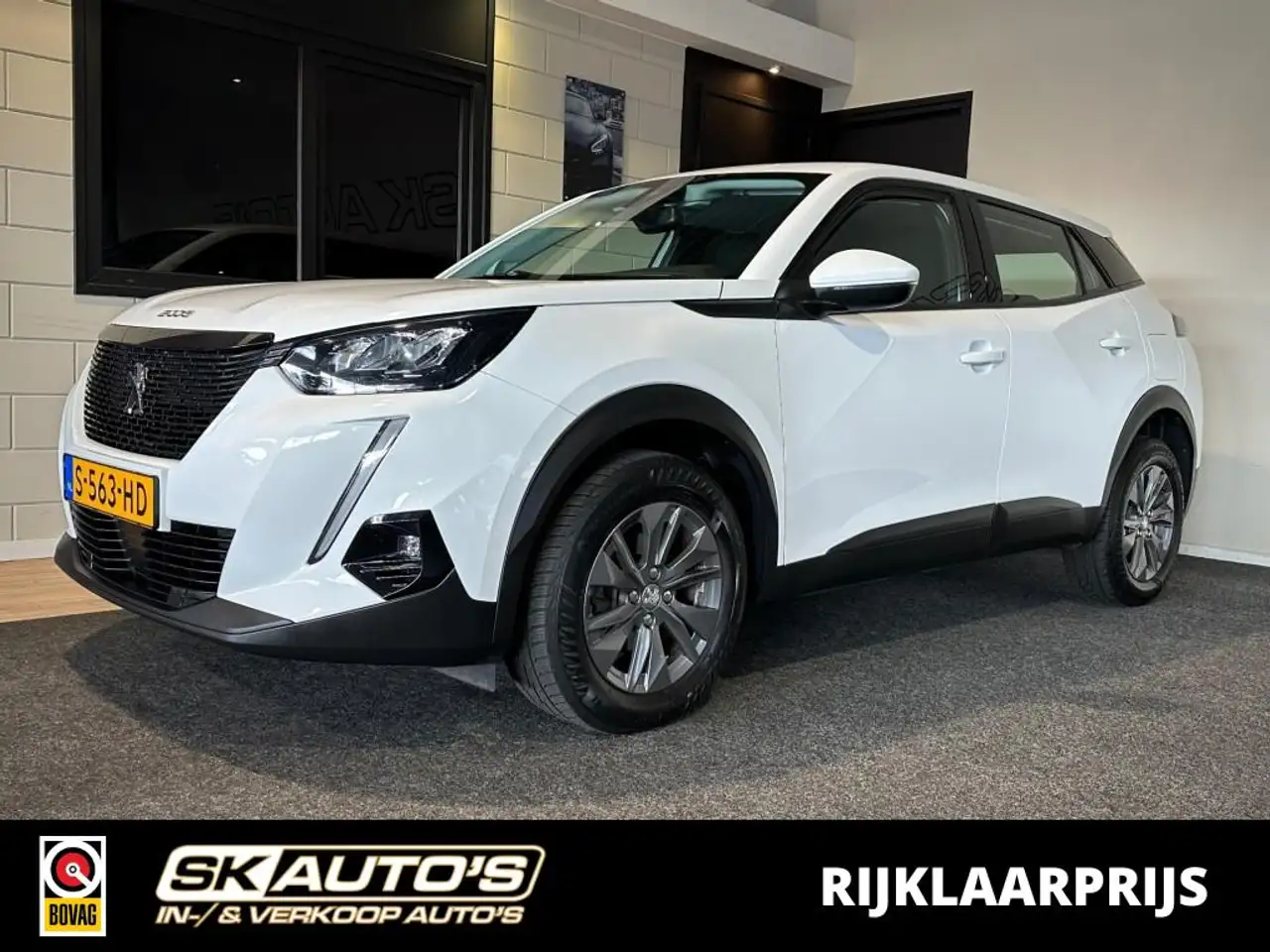Peugeot 2008 1.2 PT ACTIVE PACK l CARPLAY l CRUISE l CLIMA l LM