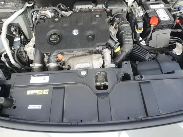 DS Automobiles DS 7 view 7