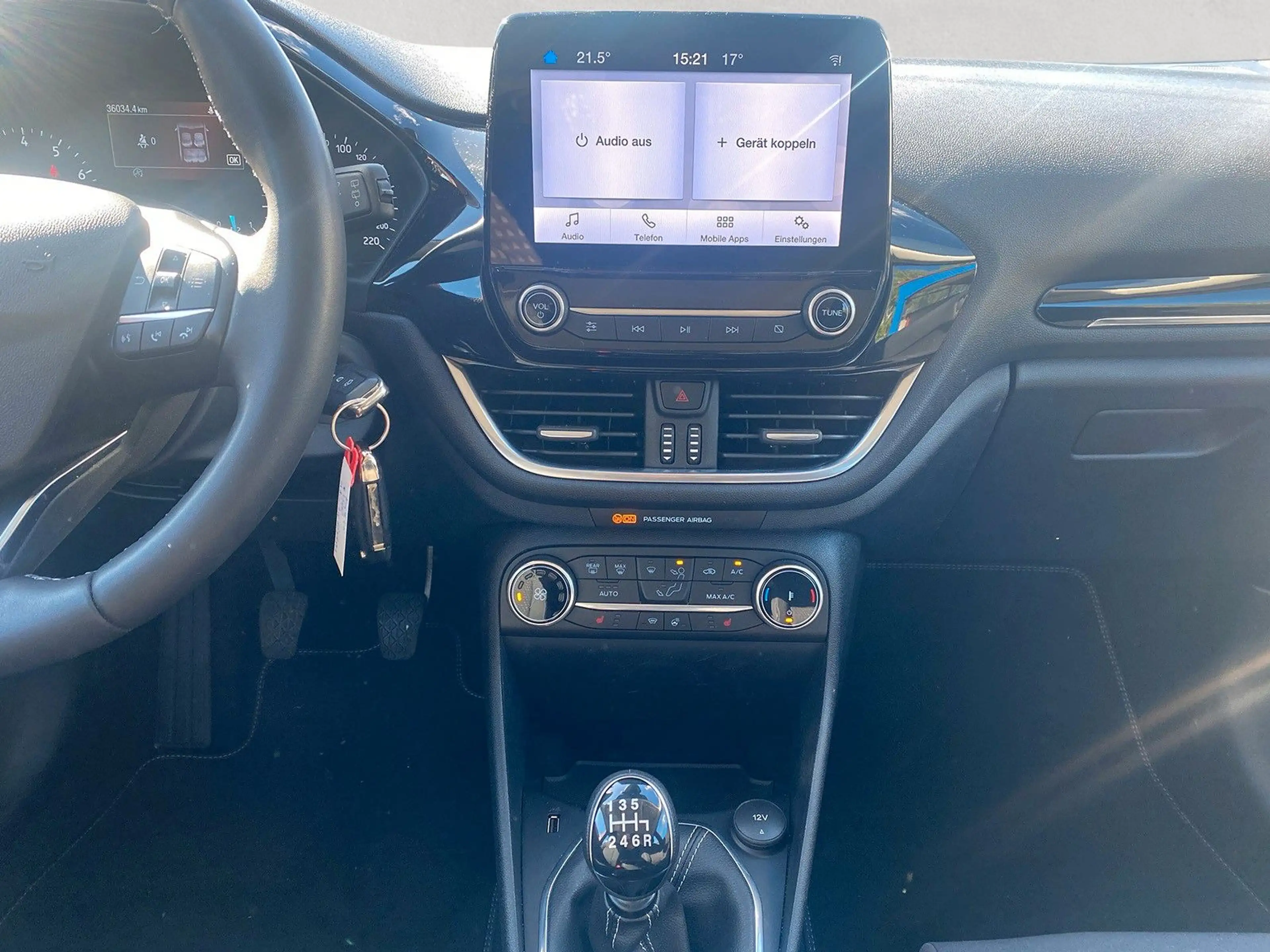 Ford Fiesta Titanium — photo 13