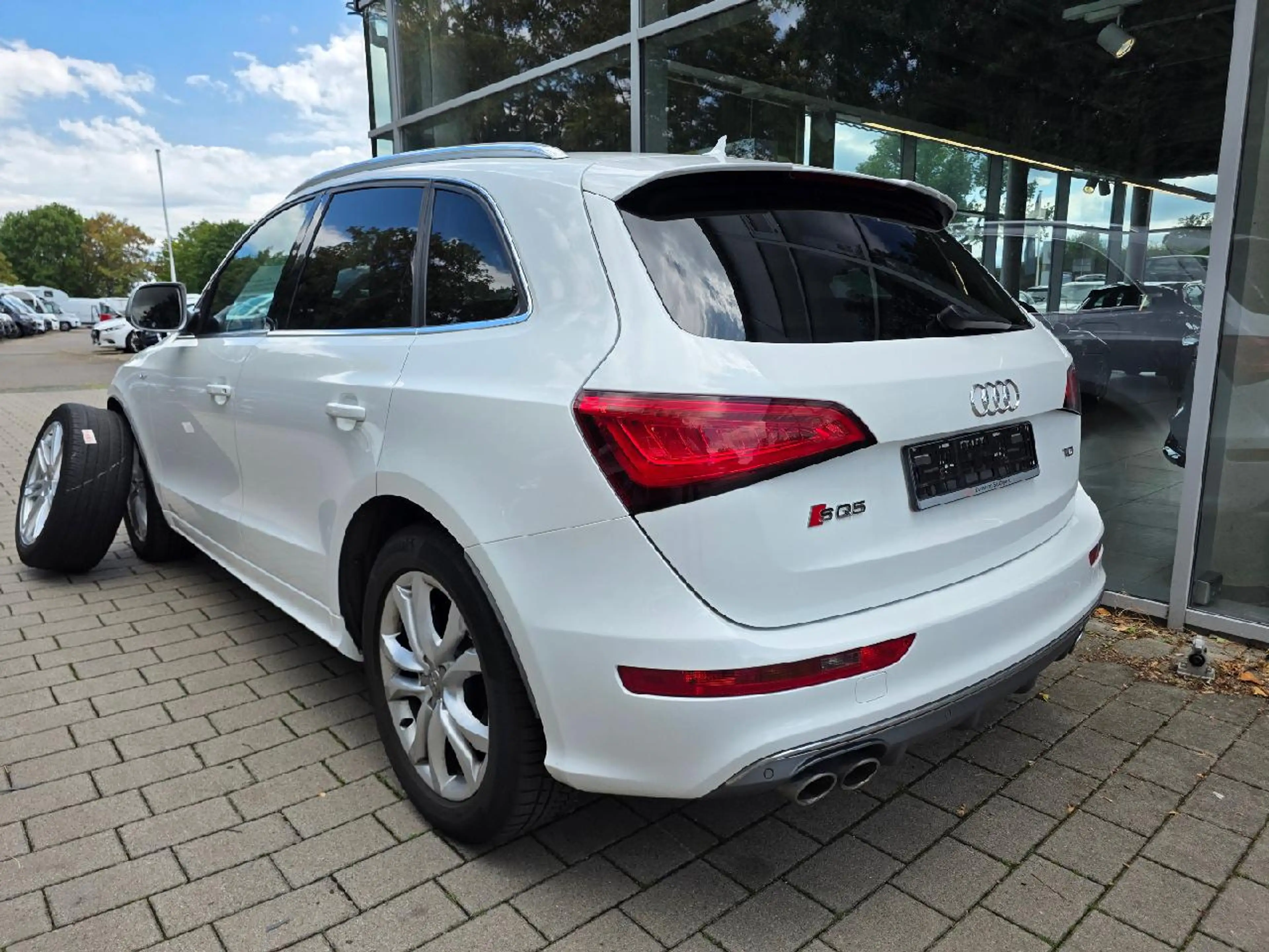 Audi SQ5 3.0TDI quattro Xenon Leder Navi PDC 8fach Alu... — photo 3