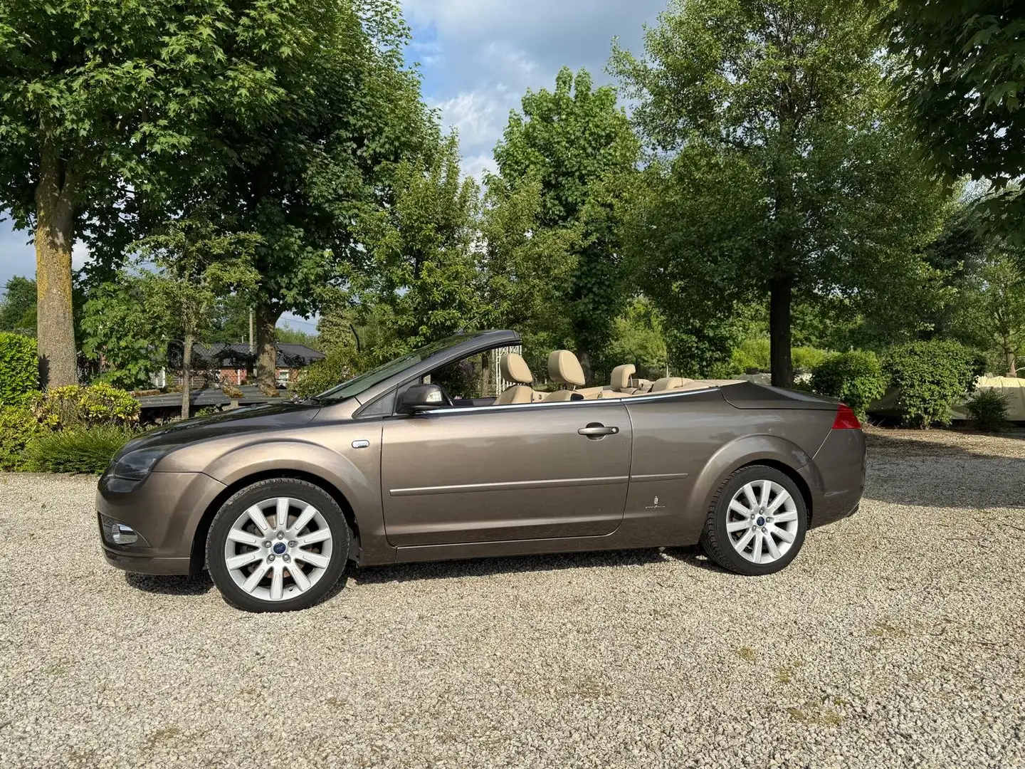 Ford Focus CC Focus Coupe-Cabriolet 2.0 16V Titanium Bruin - 2