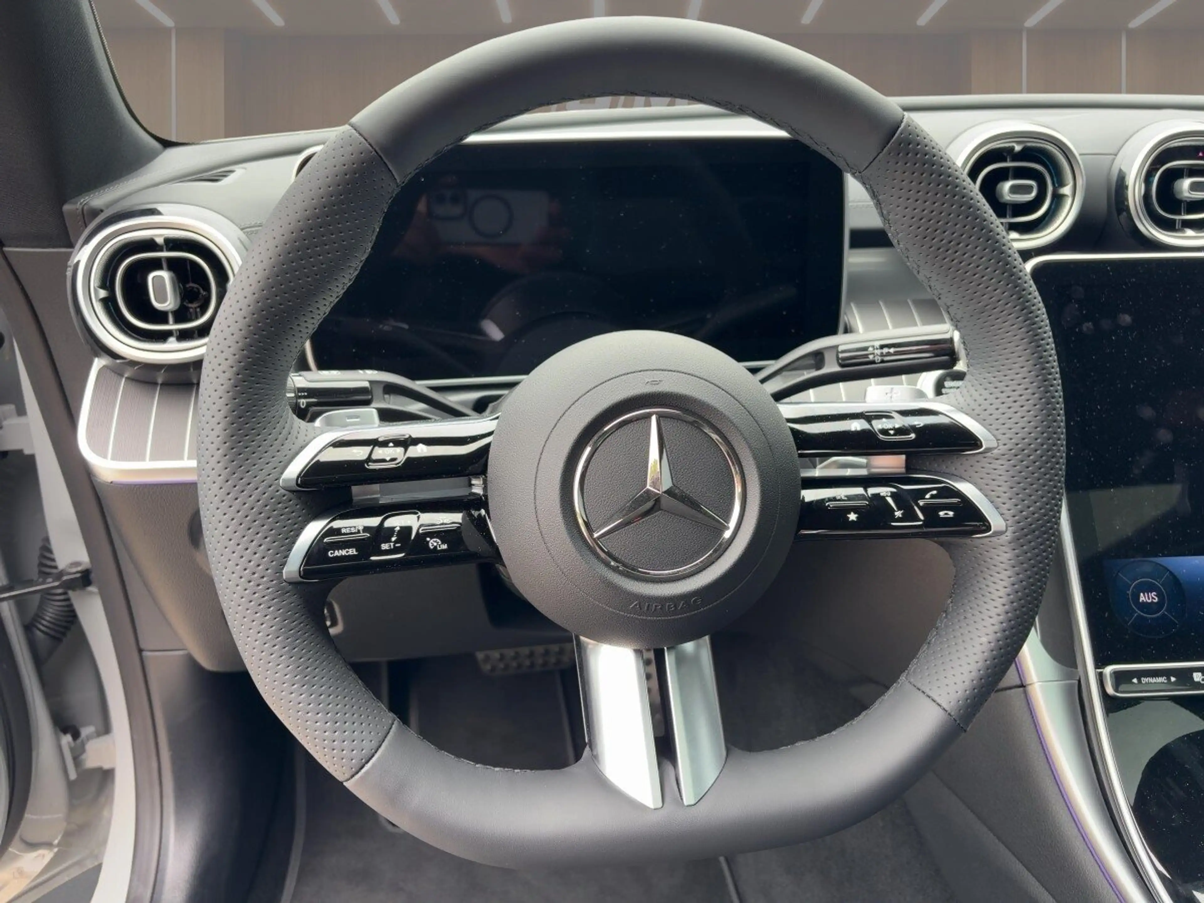 Mercedes-Benz CLE 300 CLE 300 e AMG+PANO+DISTR+KEYG+360+BURM+MEM+DIGIL — photo 8