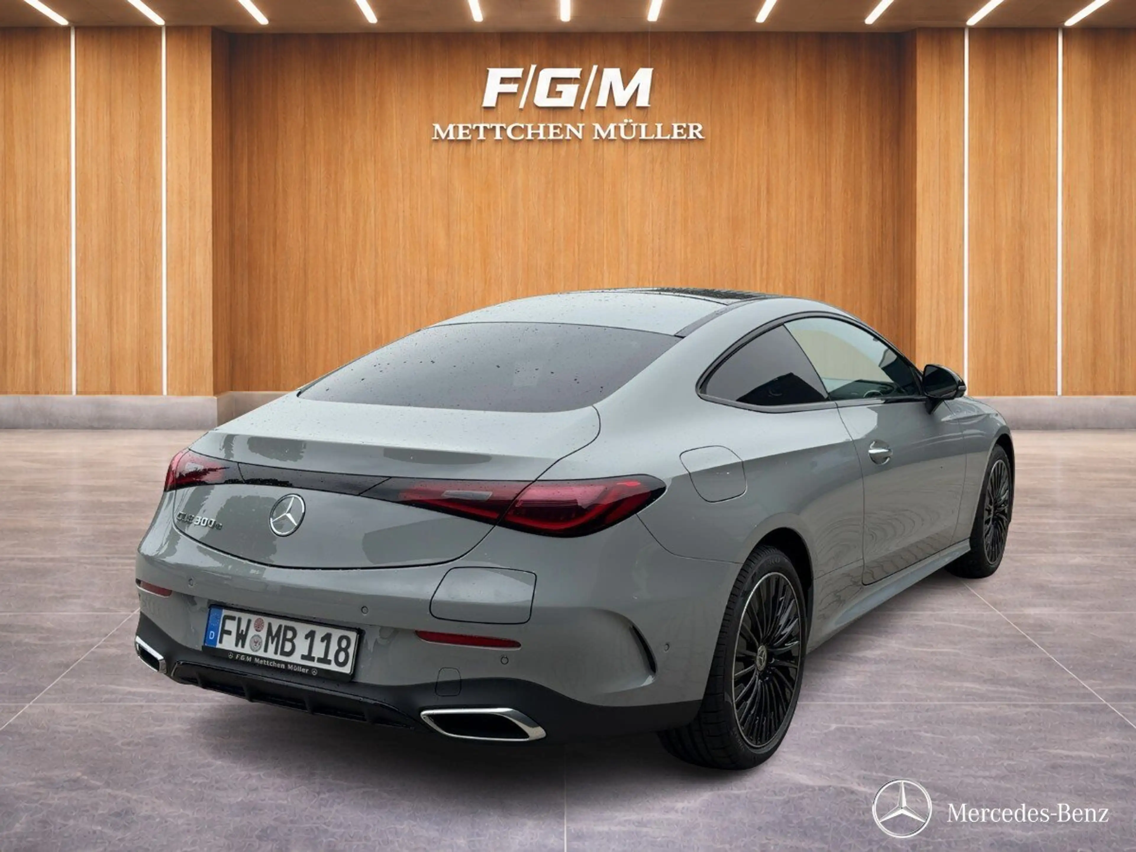 Mercedes-Benz CLE 300 CLE 300 e AMG+PANO+DISTR+KEYG+360+BURM+MEM+DIGIL — photo 3