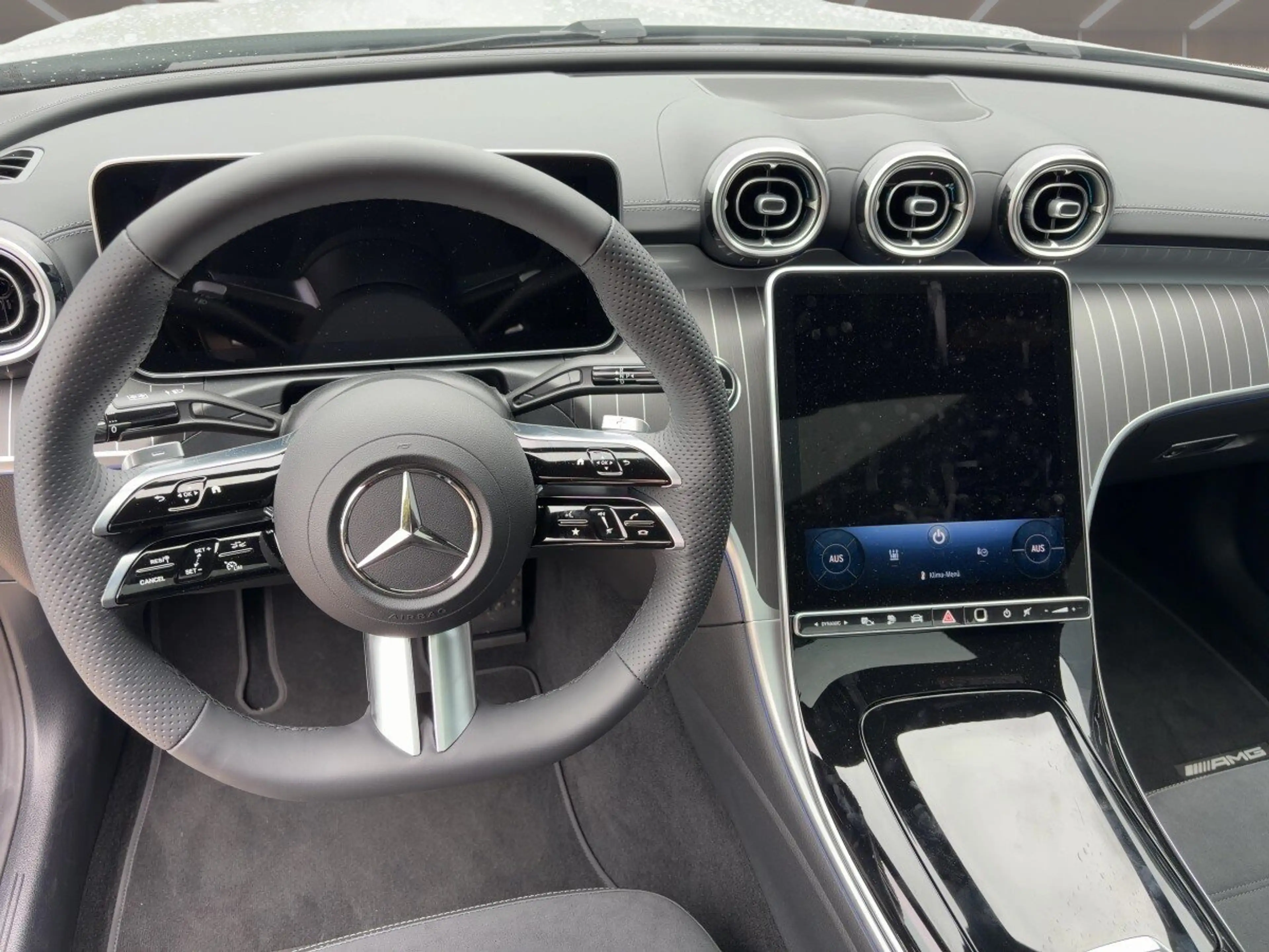 Mercedes-Benz CLE 300 CLE 300 e AMG+PANO+DISTR+KEYG+360+BURM+MEM+DIGIL — photo 7