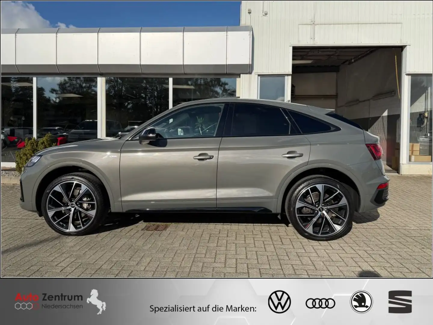 Audi Q5 40 TDI Sportback quattro S tron S-line StandHz*AHK Grau - 2