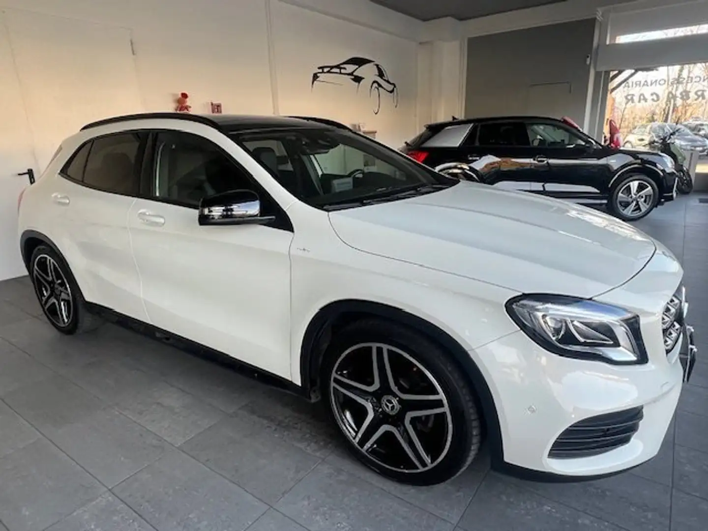 Mercedes-Benz GLA 200 GLA-X156 2017 d Premium 4matic auto Blanc - 2